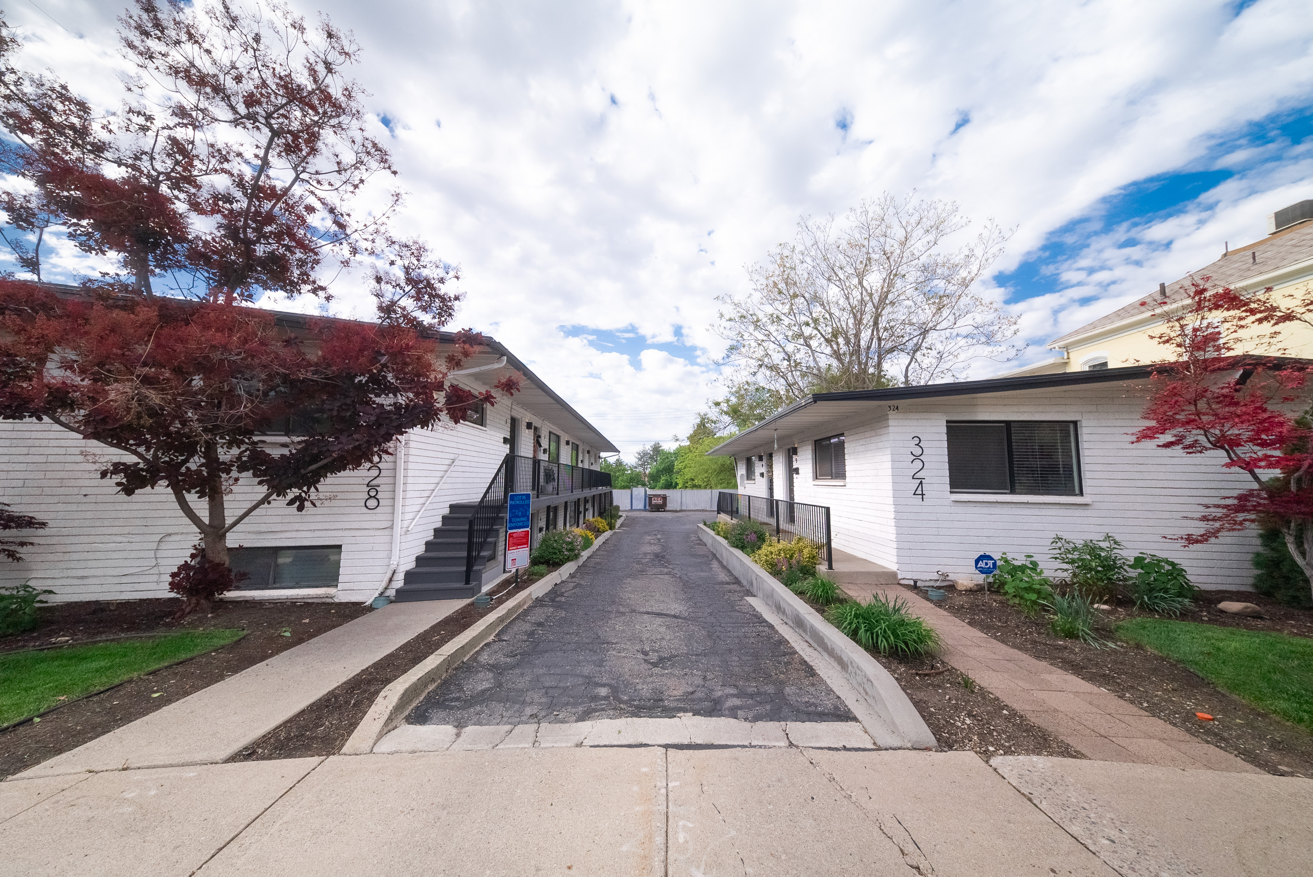 Driveway between the 324 and 328 East 2nd Avenue buildings